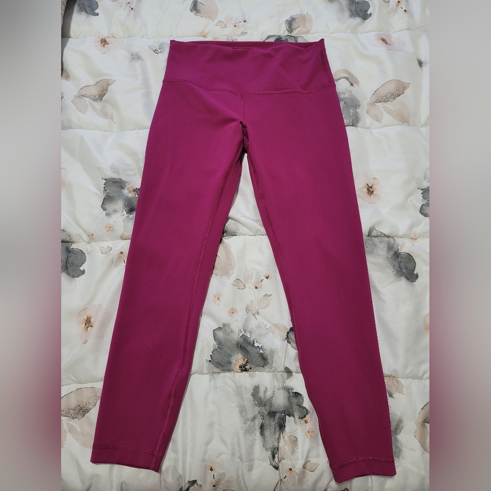 Lululemon wundertrain magenta purple